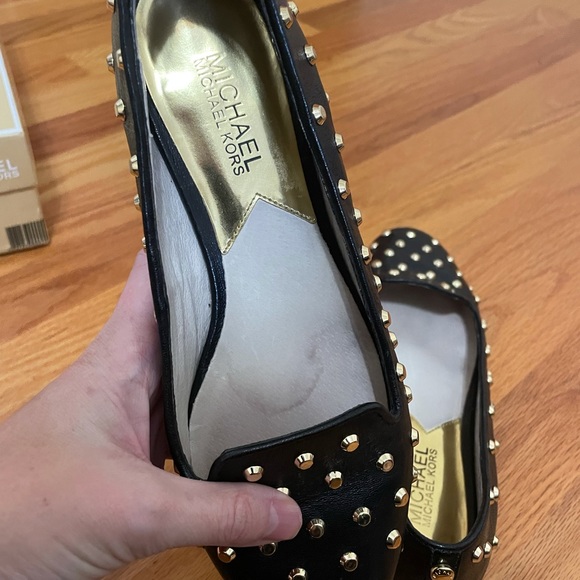 Michael Kors Ailee Studded Flat black leather gold studs size 7M - Picture 8 of 10
